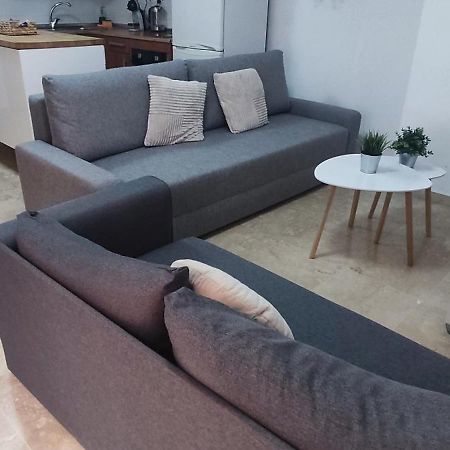 Apartamento Mendoza Малага Екстериор снимка