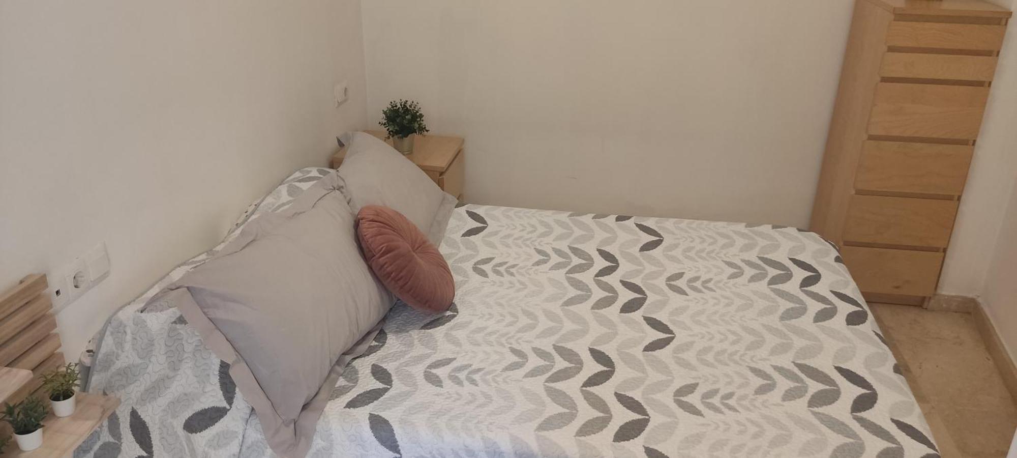 Apartamento Mendoza Малага Екстериор снимка
